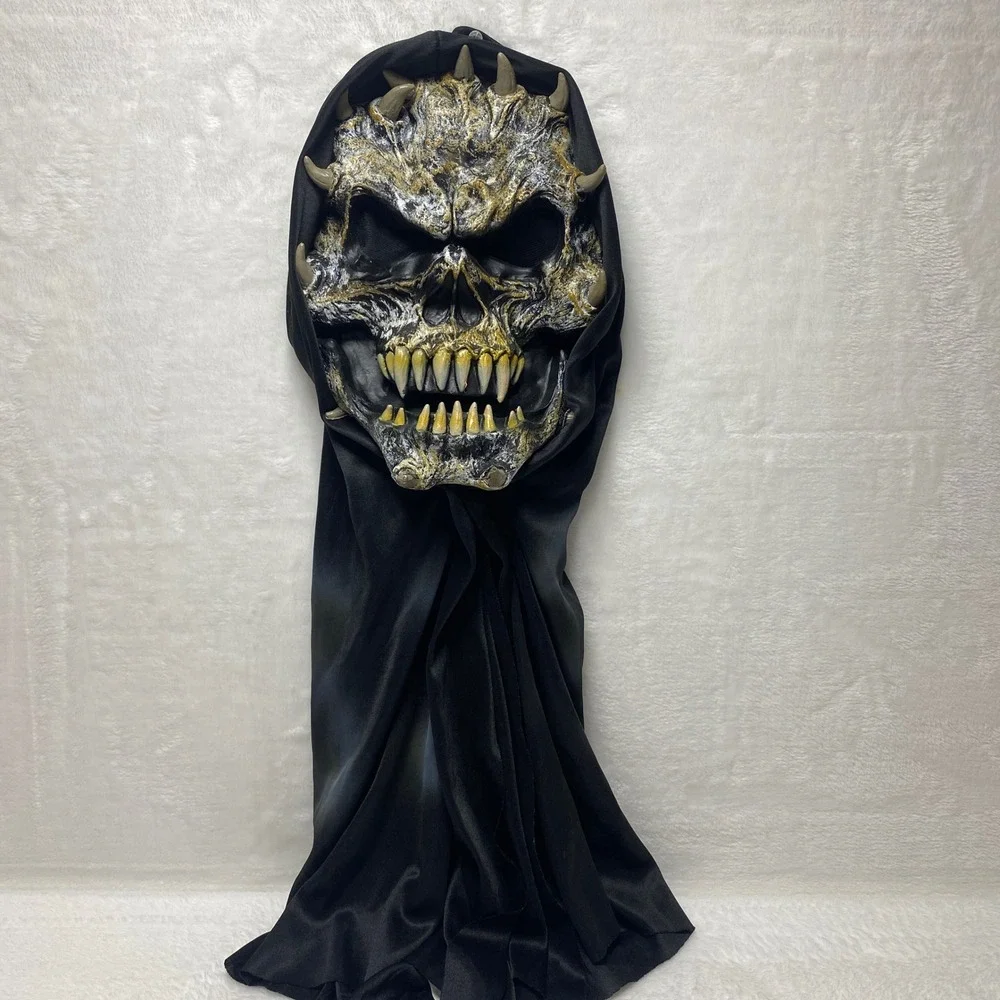 Spirit‎ Halloween Skull Mask Ghoul Crypt Creature Hood Scary Costume Accessory